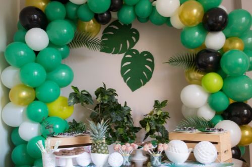 birthday jungle theme