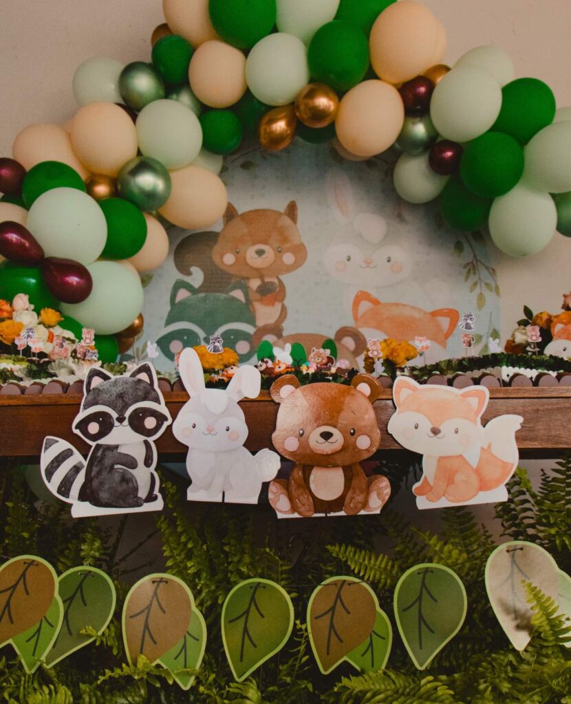 Safari baby shower decoration